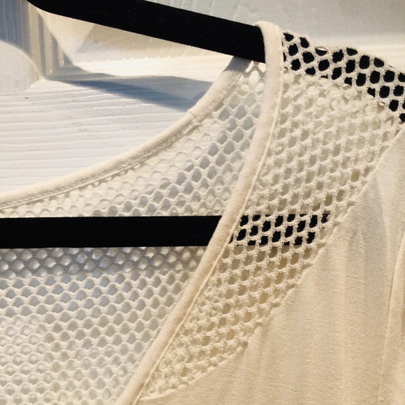 🌱Ultra soft tee🌱 - Picture 4 of 5